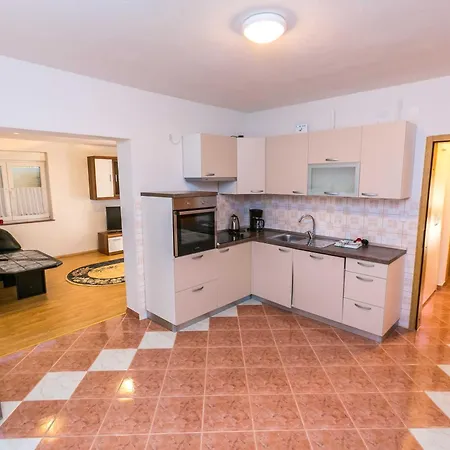 Kemperle Apartment *